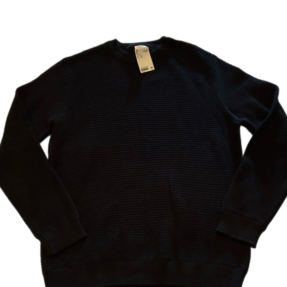 Classic Black Men's Sweater - Picture 1 of 3